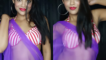 Indisk Søde Rekha'S Varme Bikini Show