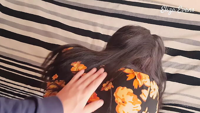 Video Pov Wanita Matang Dengan Punggung Besar Diliwat Dengan Kuat