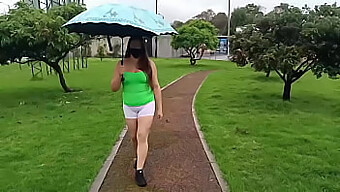 Compilación Exhibicionista De Una Esposa Colombiana: Tetas Naturales, Culo Grande Y Sexo Misionero