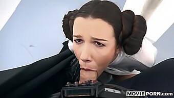 Cena Anal Profissional Com A Princesa Leia Em Paródia Xxx