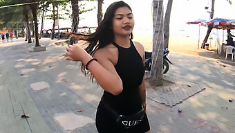 Teen From Thailand And Tourist Engage In Homemade Hardcore Sex With Focus On Asian Amateur'S Big Ass