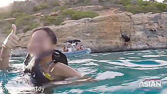 Chinese Couple Enjoys Outdoor Sex In The Sea