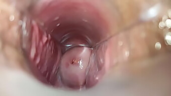 Orgasmo Intenso Capturado Em Close-Up Da Vagina