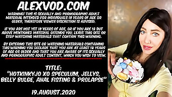 Xo Speculum Og Anal Fisting Med En Kinky Twist