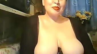 Mature Women With Big Boobs Go On Webcam