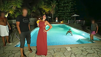 Alexandra Wett Realiza Uma Orgia Selvagem De Sexo Anal Em Grupo Na Piscina